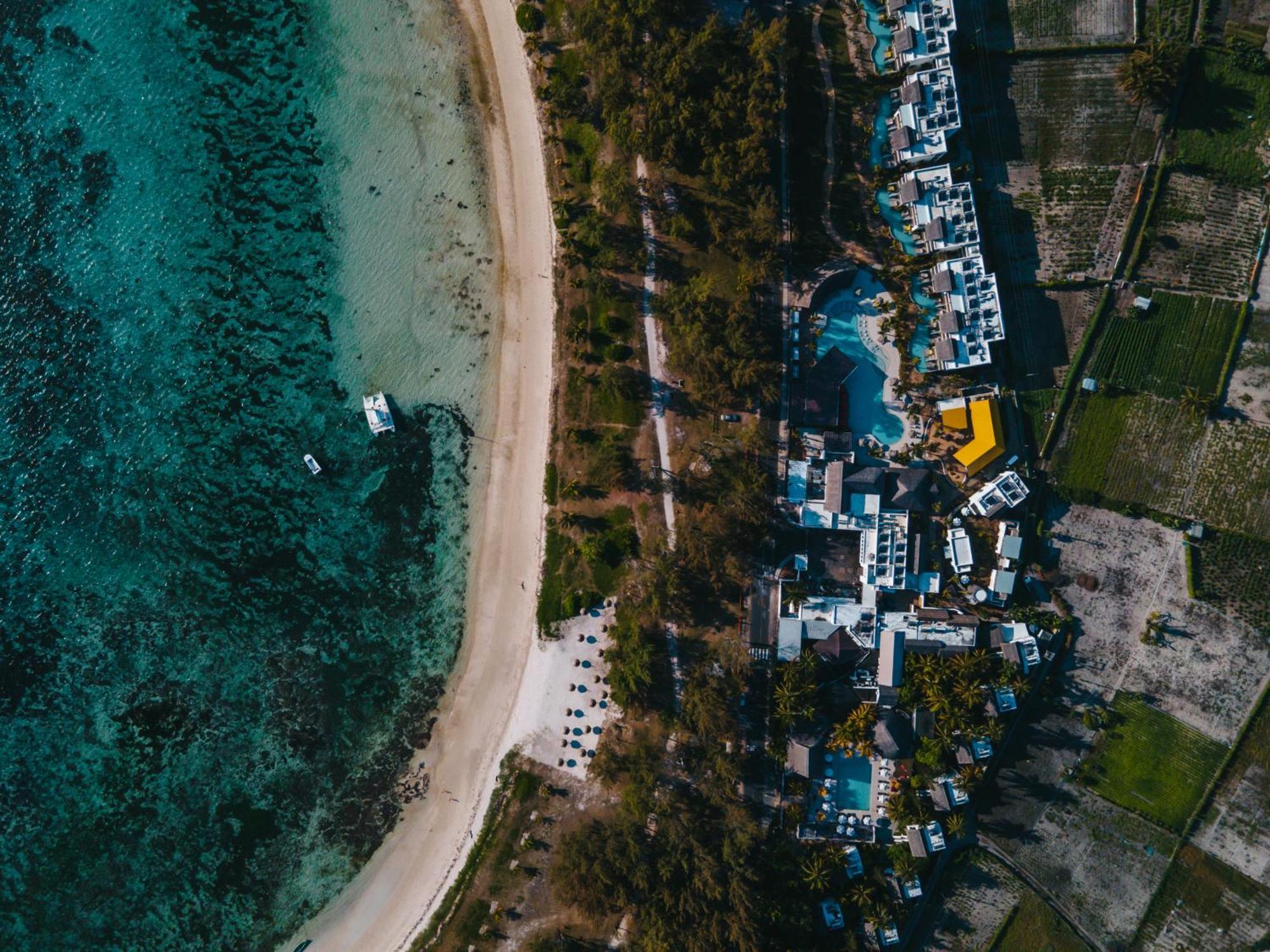 Sunrise Attitude (Adults Only) Hotel Belle Mare Exterior photo